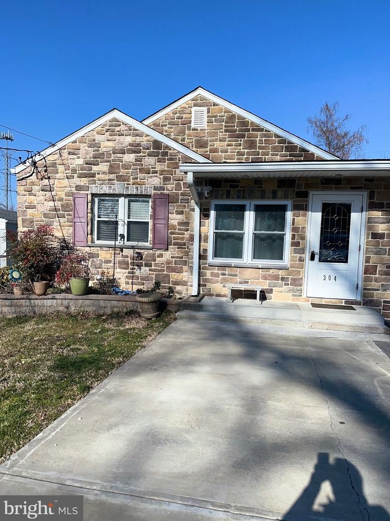 304 Jefferson Ave, New Castle, DE 19720-2506
