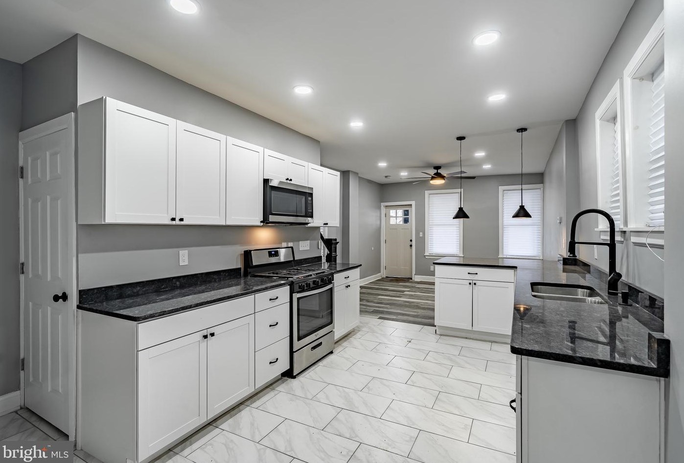 409 24th St, Wilmington DE  19802-3402 exterior