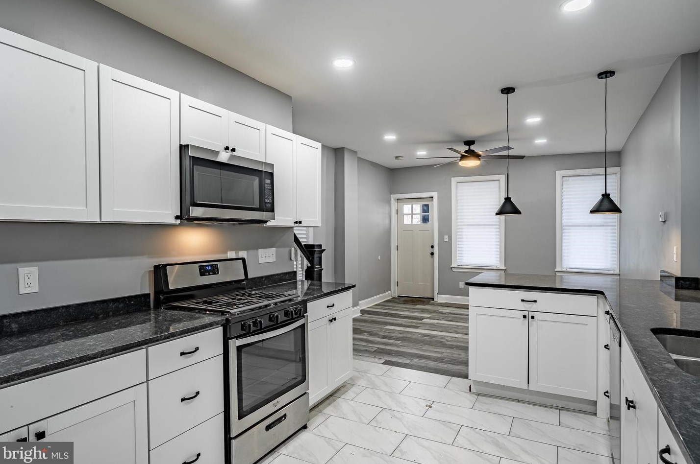 409 24th St, Wilmington DE  19802-3402 exterior