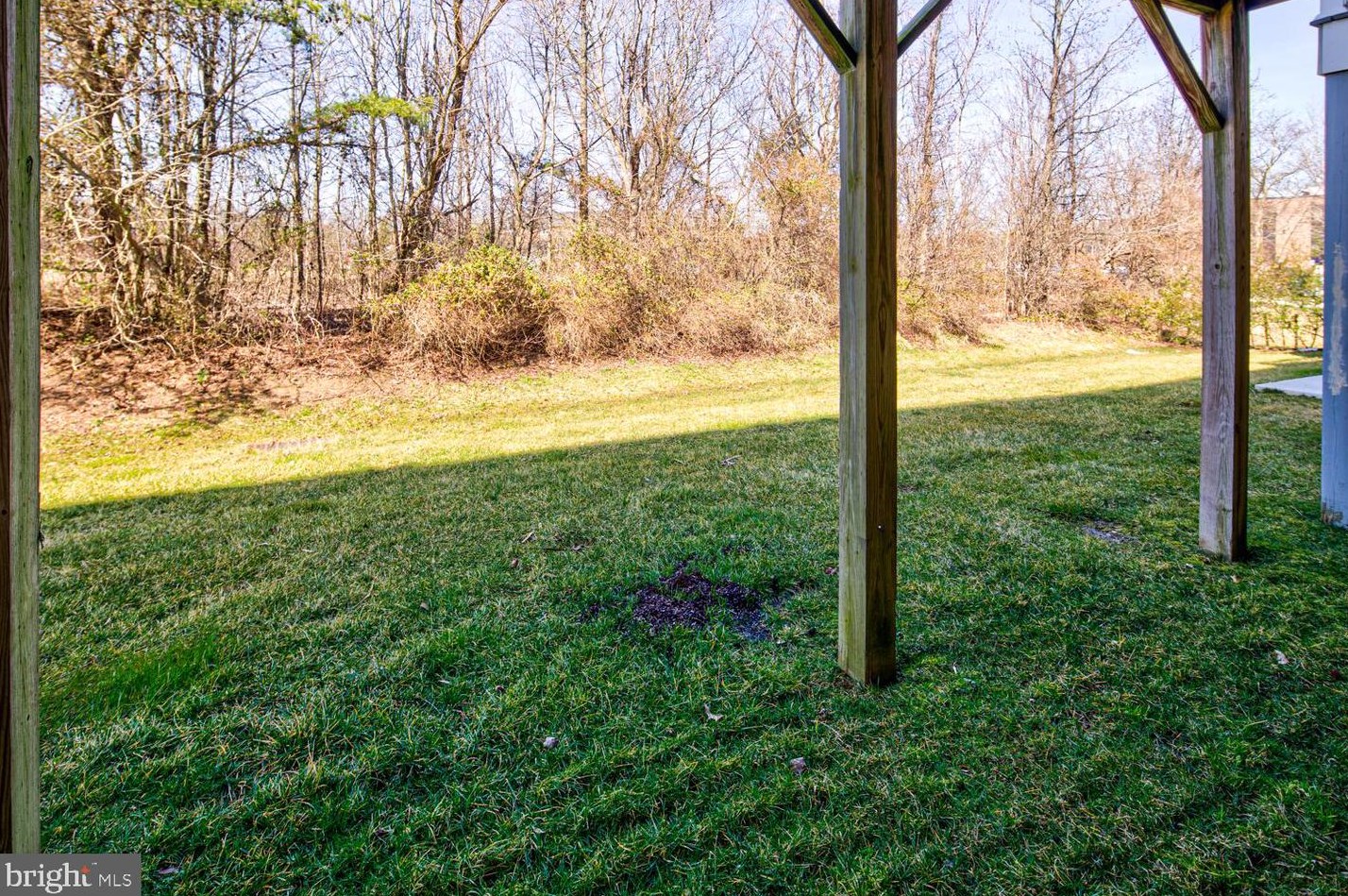 306 Wilkinson Dr, Newark DE 19702-6703 exterior