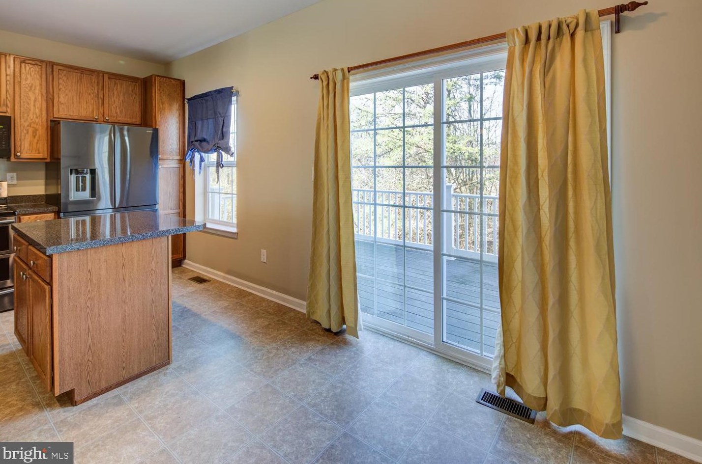 306 Wilkinson Dr, Newark DE 19702-6703 exterior