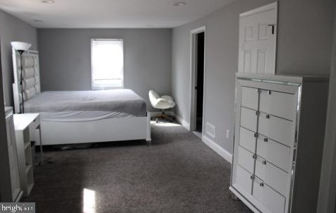 817 Moores Ln, New Castle DE 19720-3480 exterior