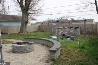 817 Moores Ln, New Castle DE 19720-3480 exterior