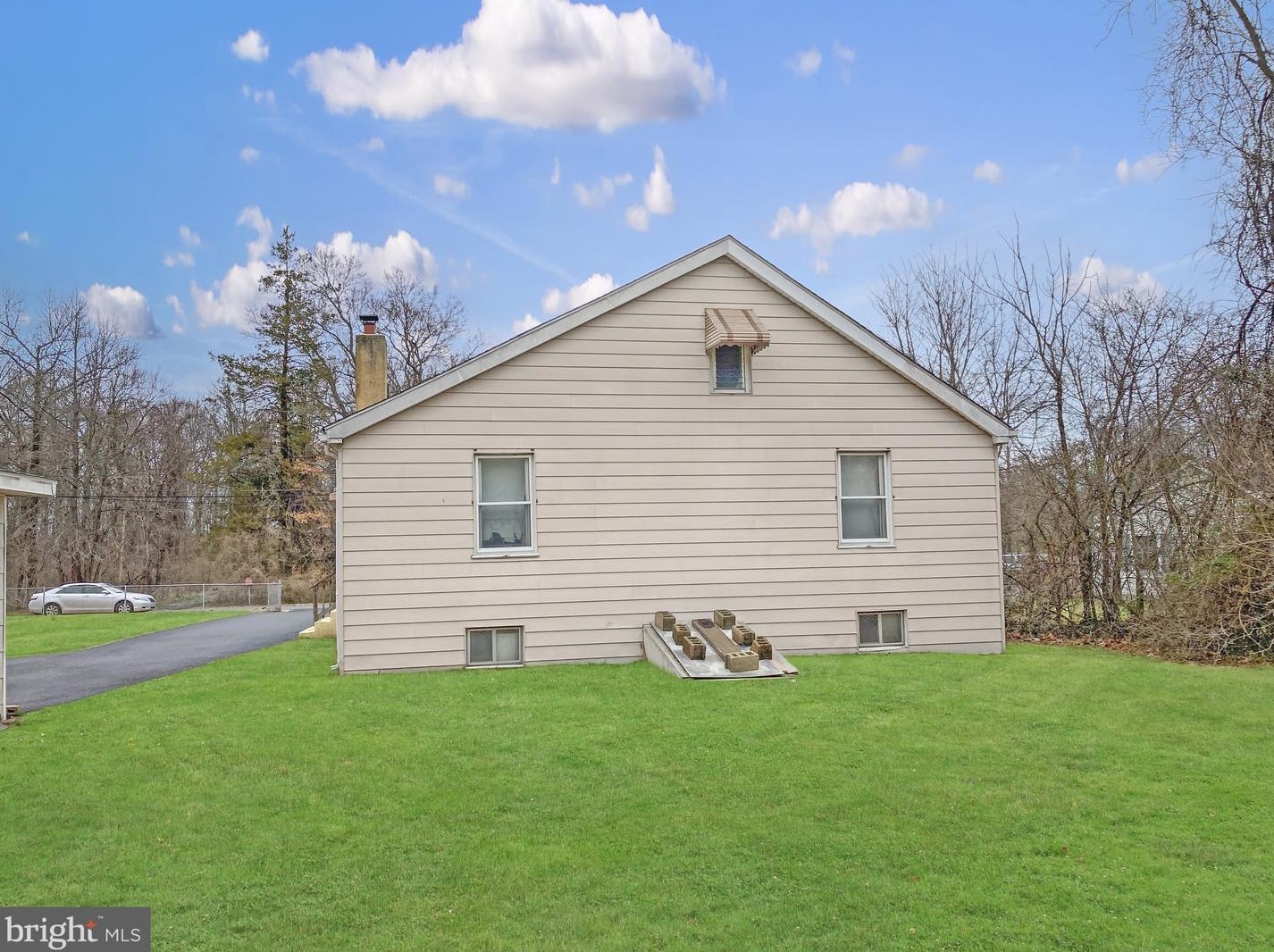 46 Meadow Rd, New Castle, DE 19720-1514
