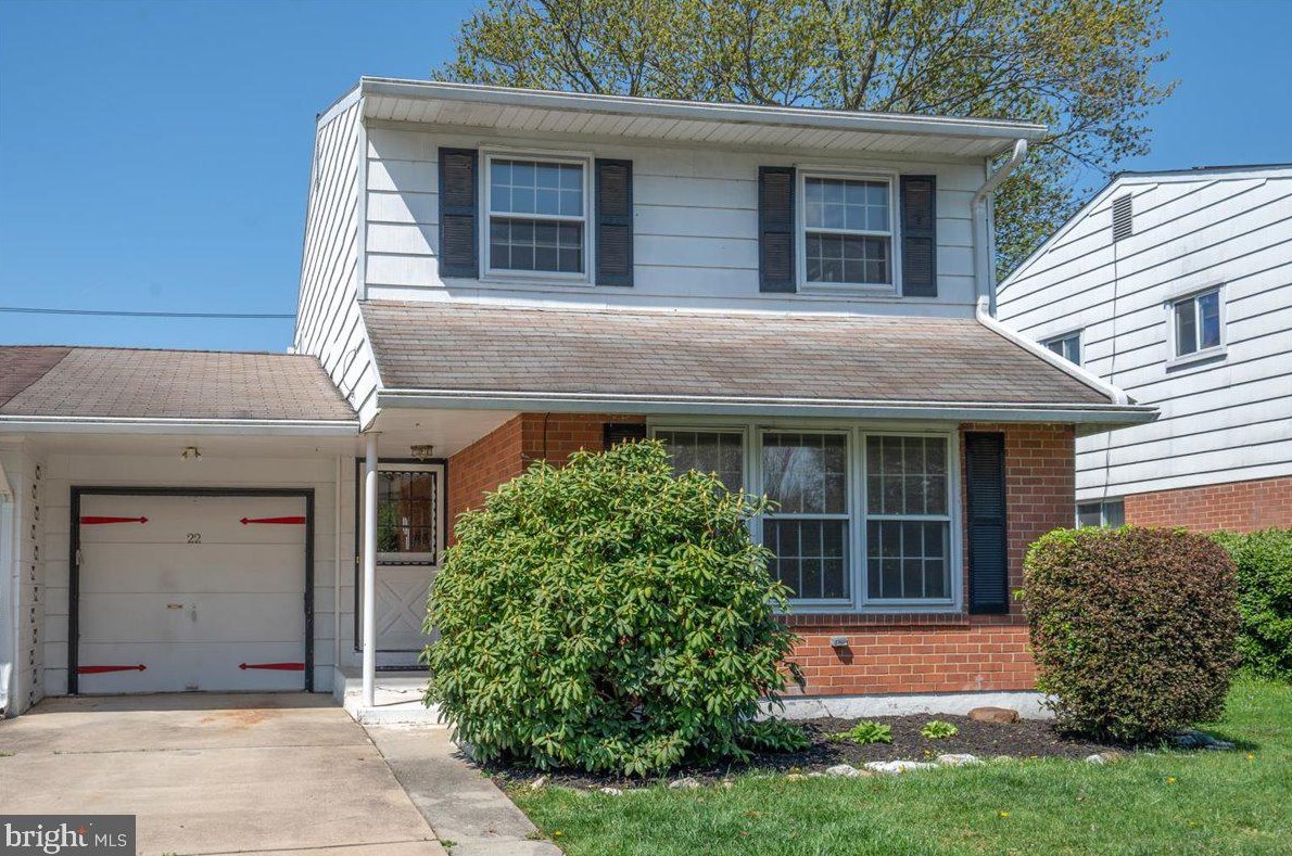 22 Greenbridge Dr, Newark, DE 19713