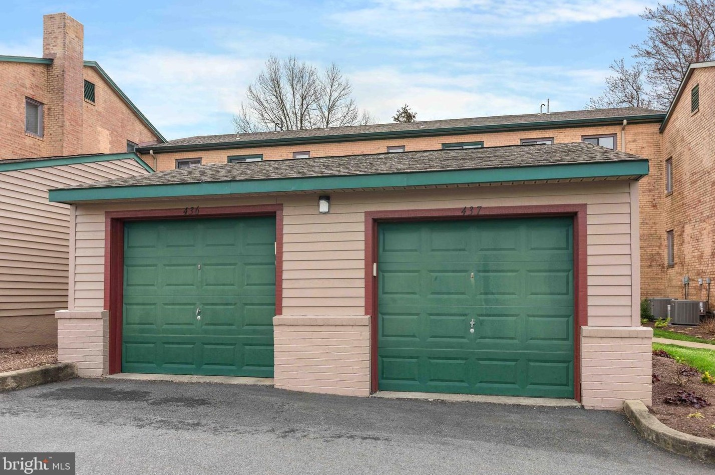 8204 Westview Rd, Wilmington, DE 19802-1788