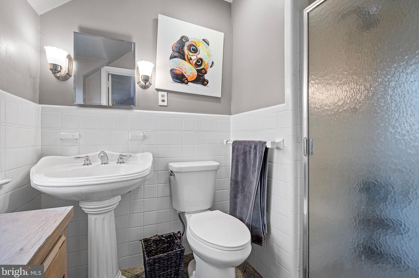 402 Irving Dr, Wilmington DE  19802-1218 exterior