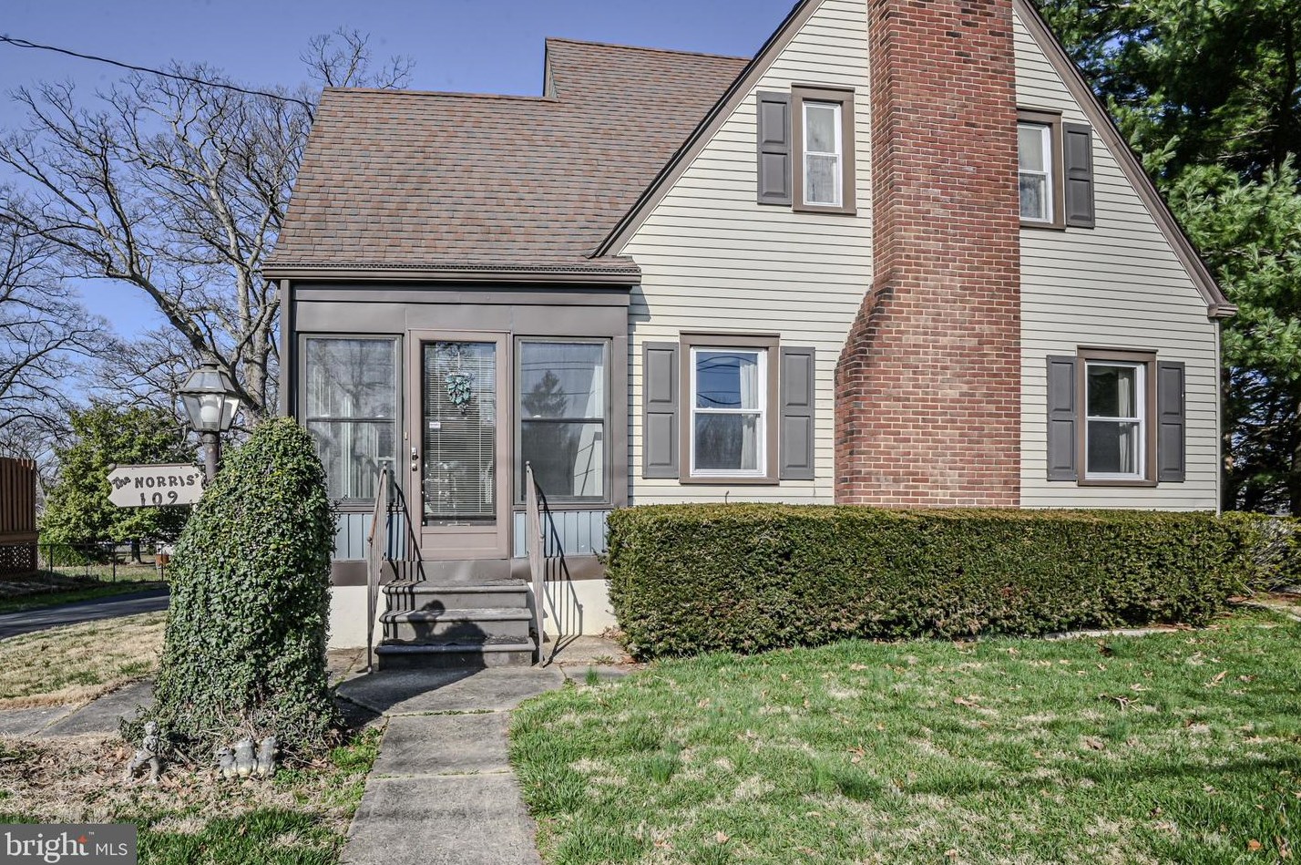 109 Oak Ave, Wilmington, DE 19805-5025