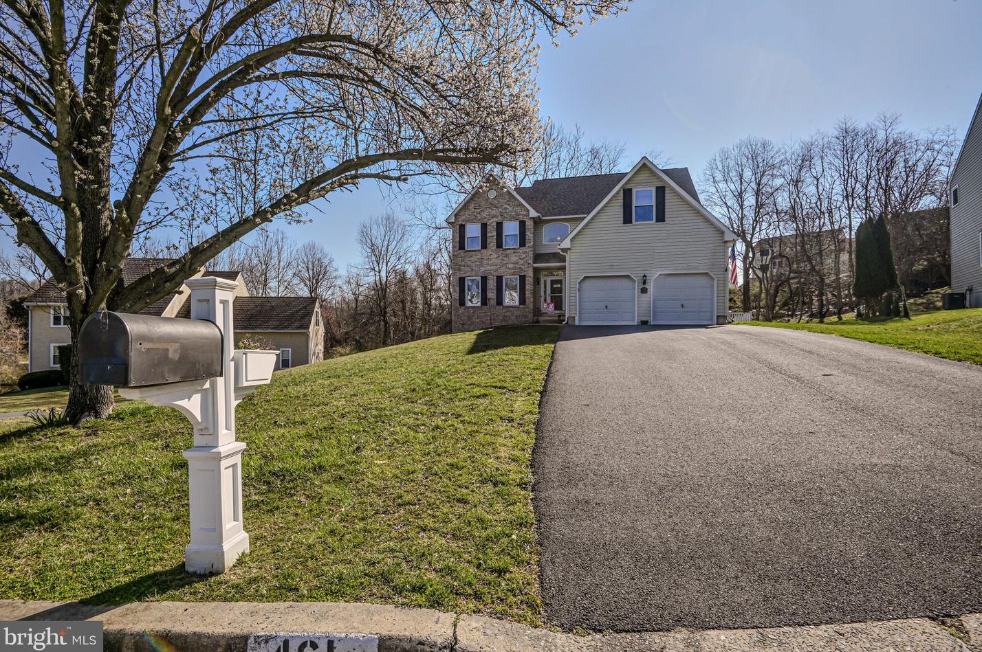 461 Haystack Dr, Newark, DE 19711-8313