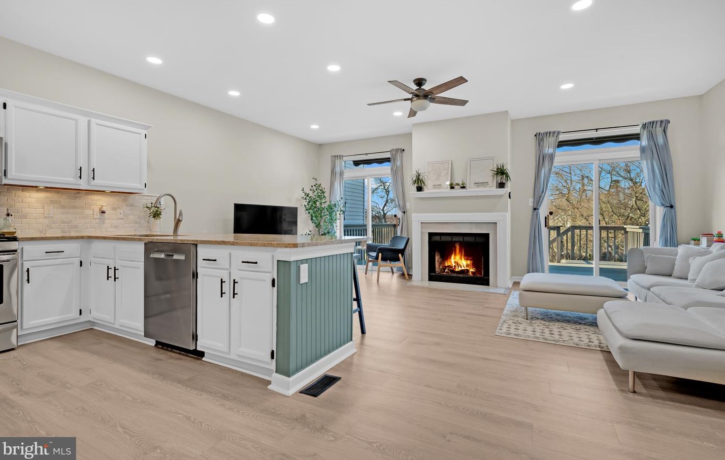 120 Shinn Cir, Wilmington, DE 19808-1114