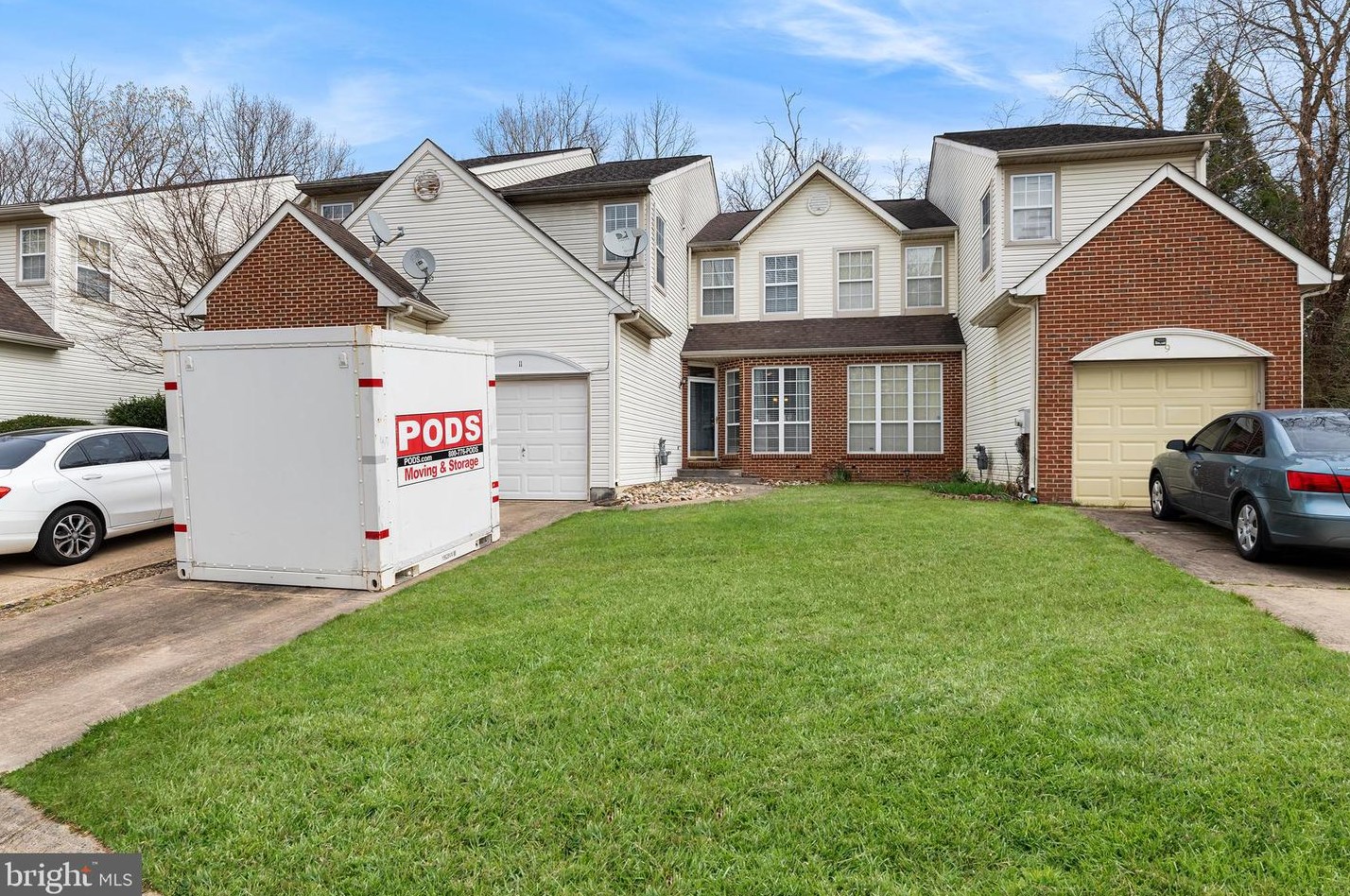 11 Redden Ct, Bear, DE 19701-3828