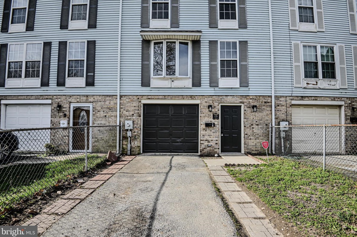 1128 15th St, Wilmington, DE 19802-5106