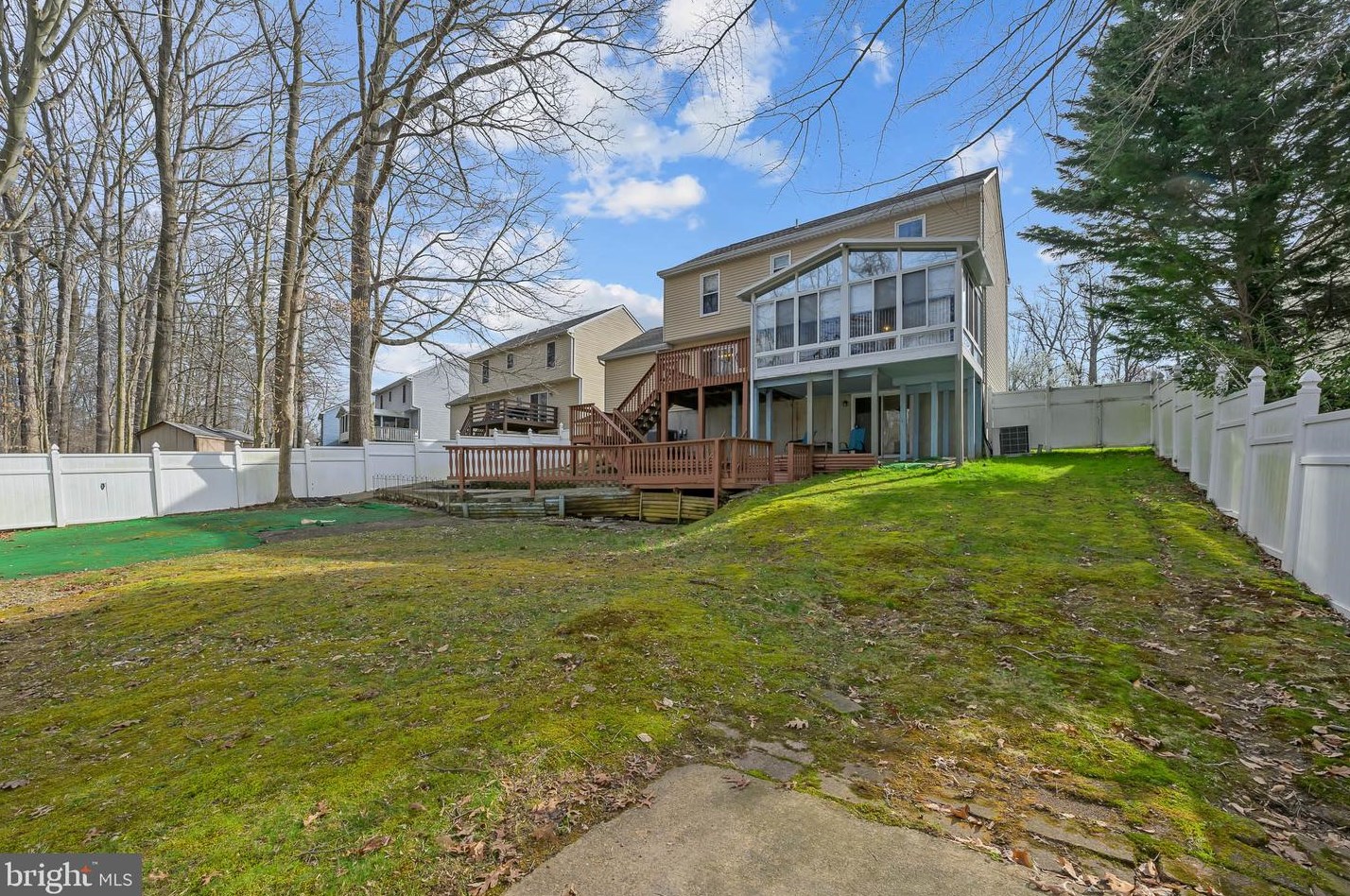 25 Gloucester Ct, Newark, DE 19702-4216