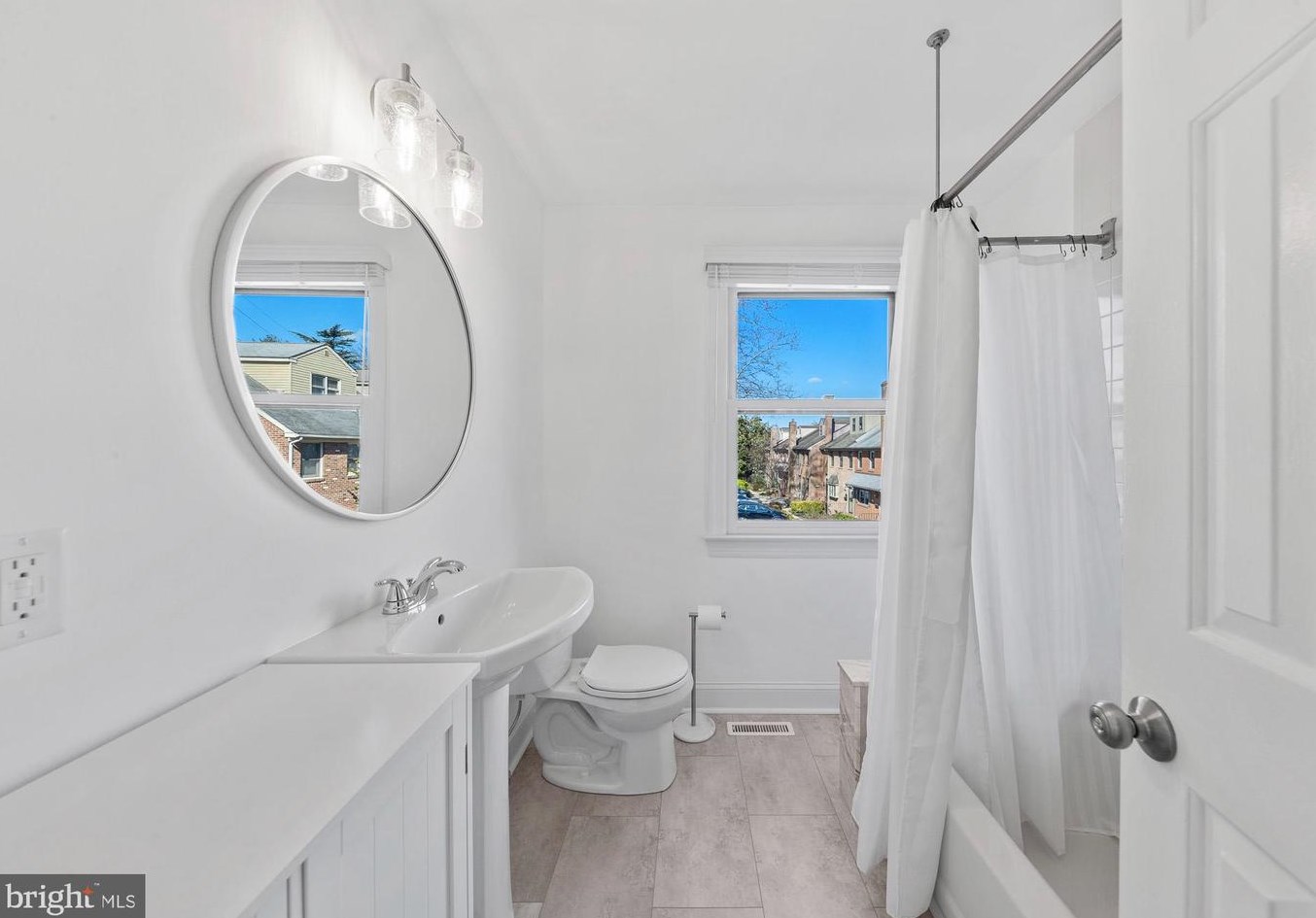 900 Bancroft Pkwy, Wilmington DE  19805-2642 exterior