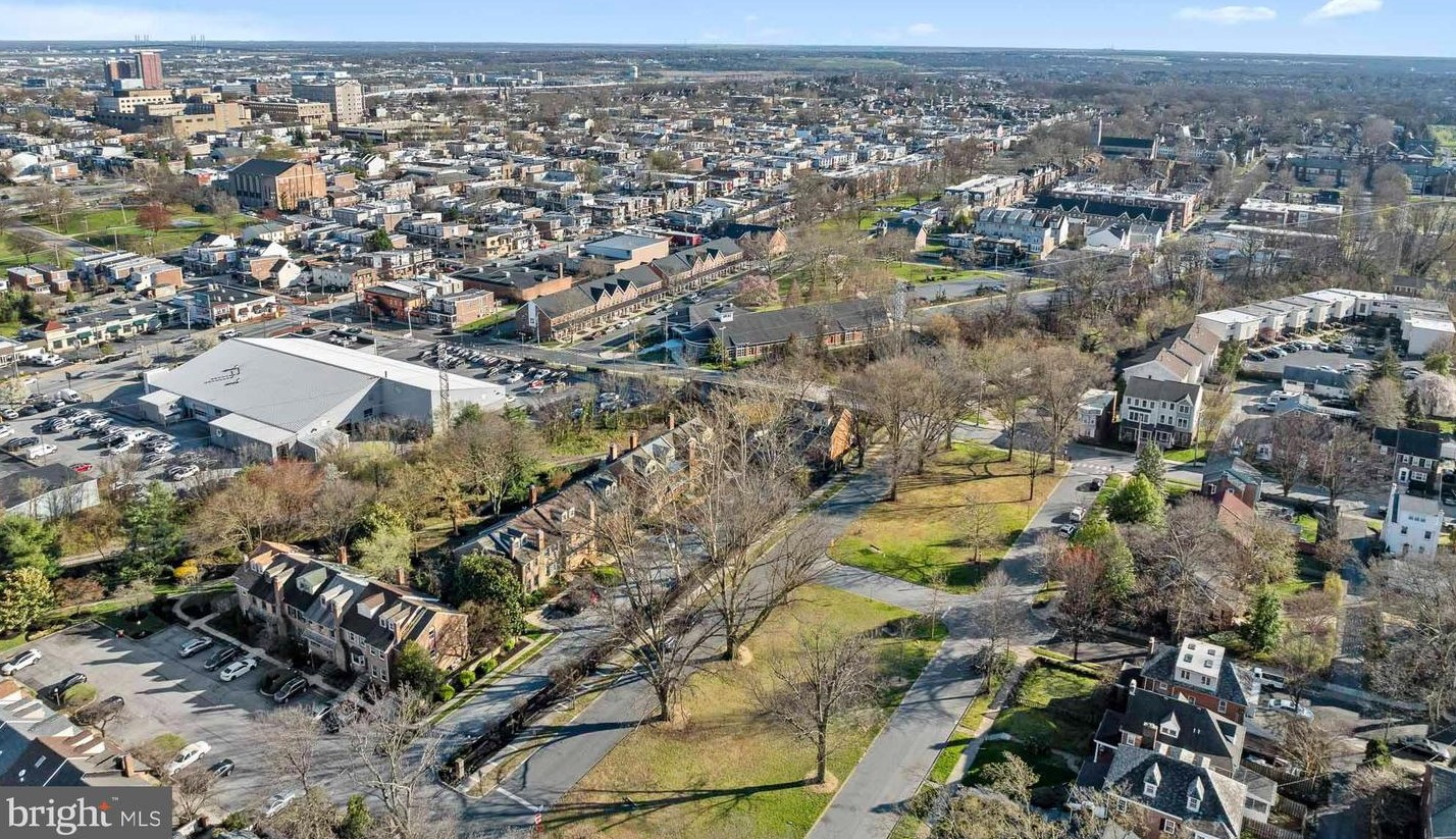 900 Bancroft Pkwy, Wilmington DE  19805-2642 exterior