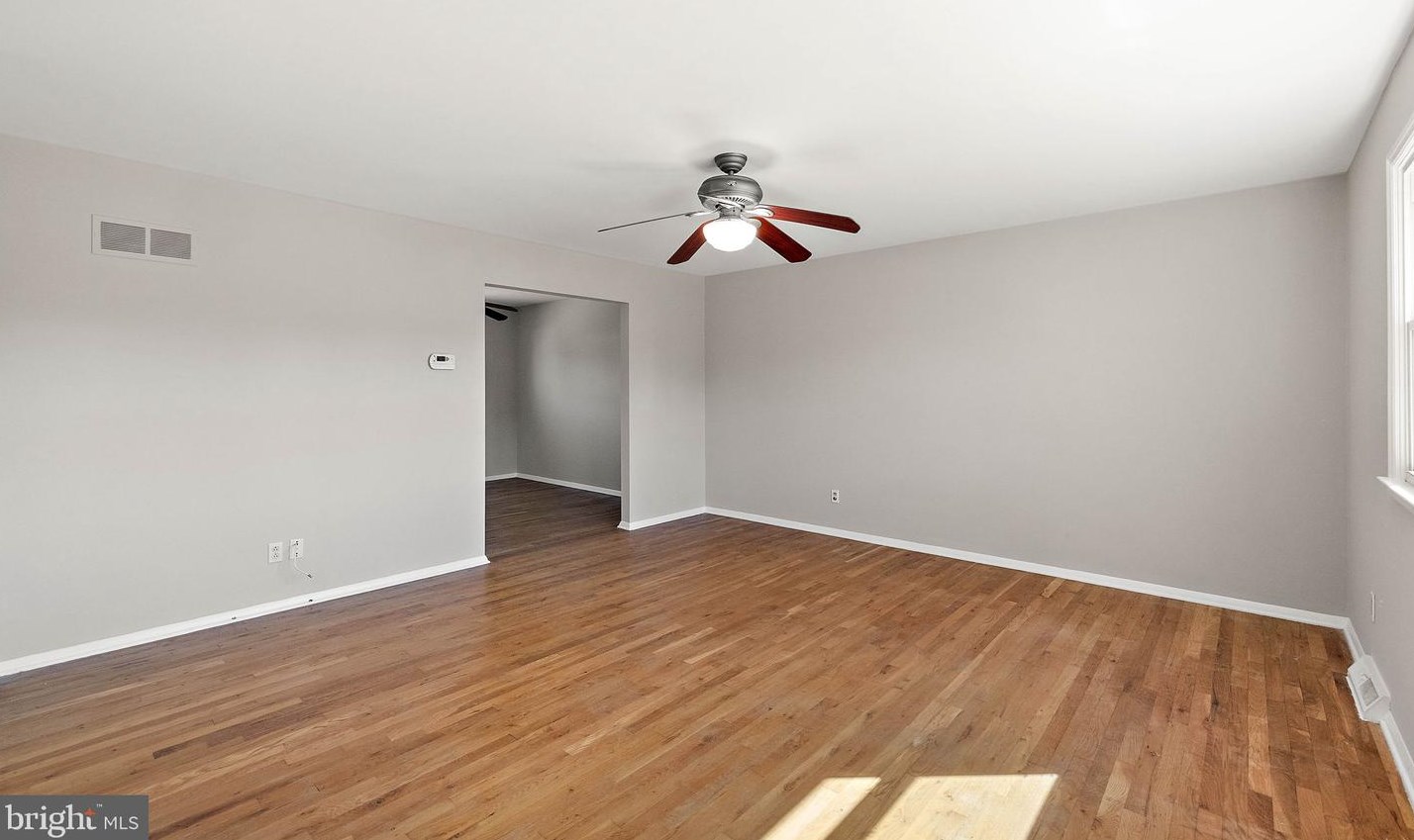 2627 Crossgate Dr, Wilmington, DE 19808-2310