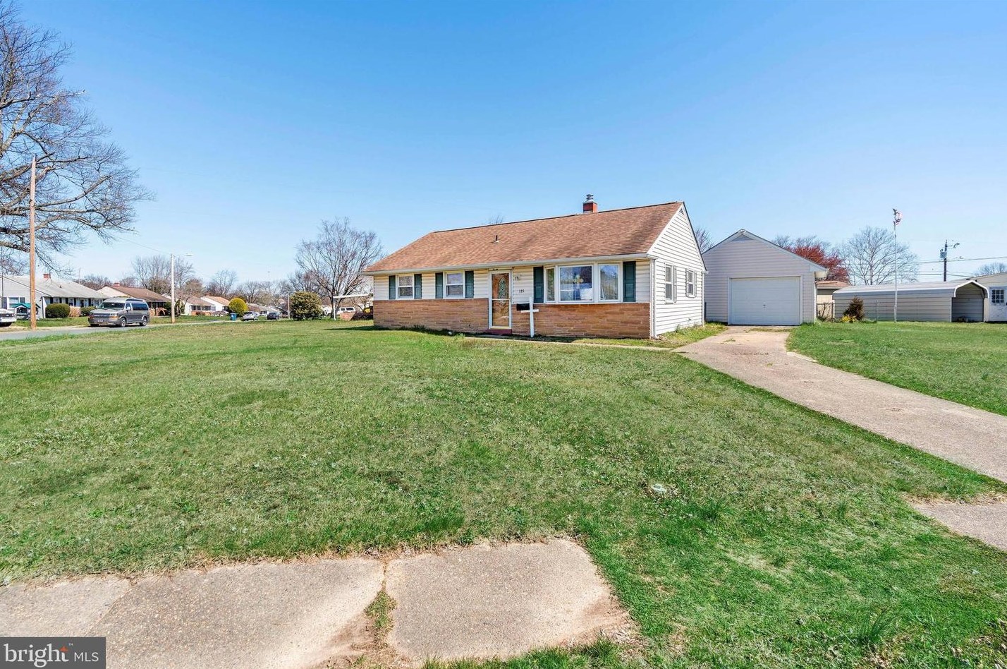 135 Festone Ave, New Castle, DE 19720-2049