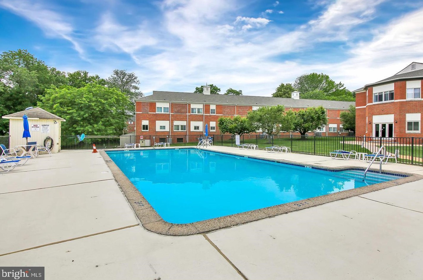 1340 Birch Ln, Wilmington DE  19809-2468 exterior