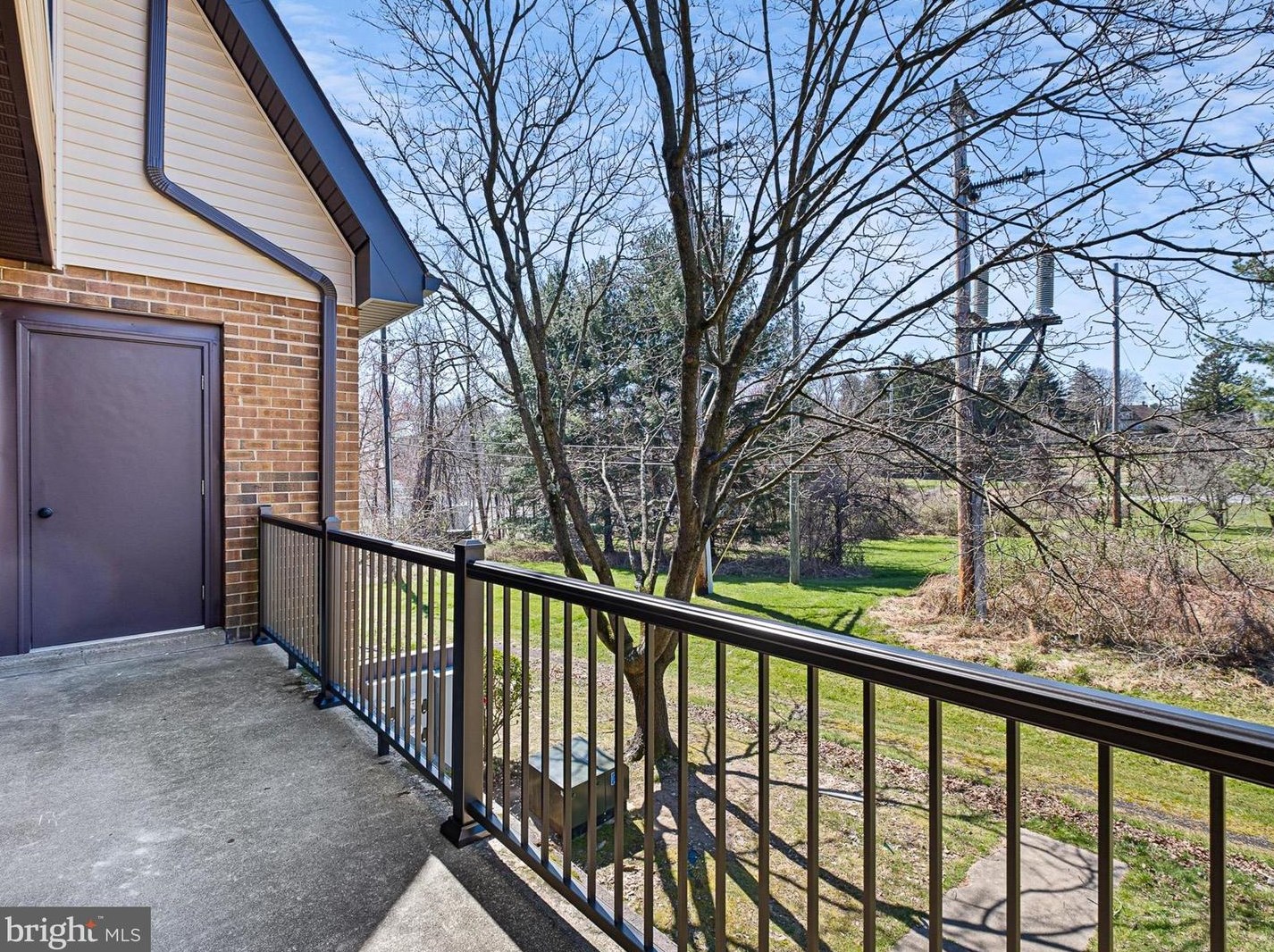 5054 Brigantine Ct, Wilmington DE  19808-1820 exterior
