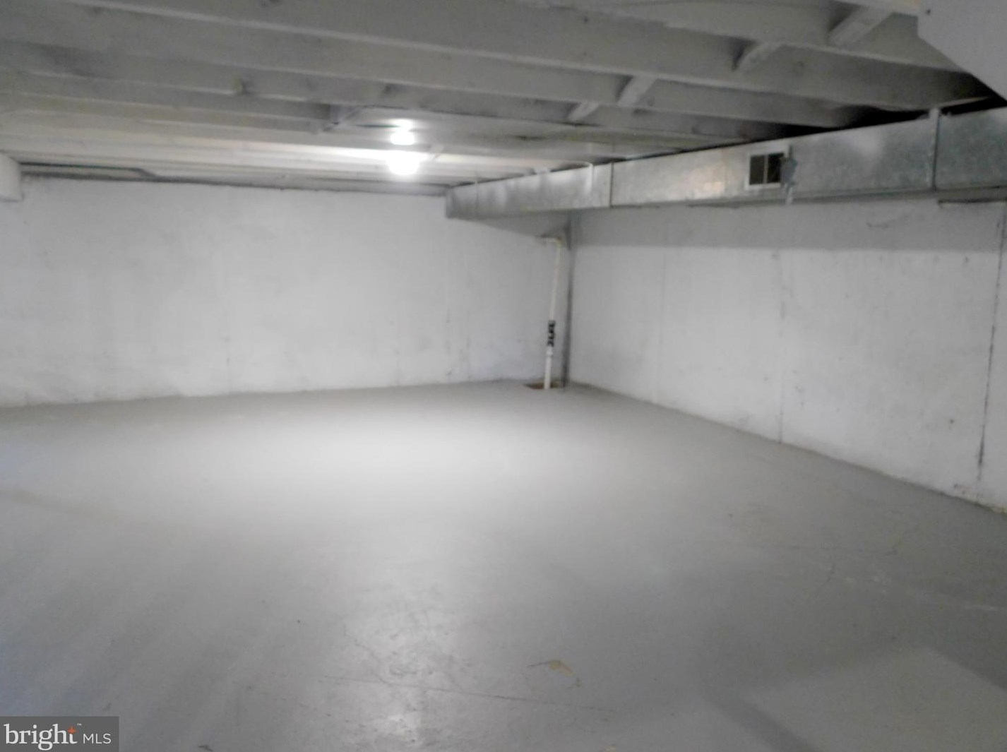 151 Rutherford Dr, Newark DE 19713-2024 exterior