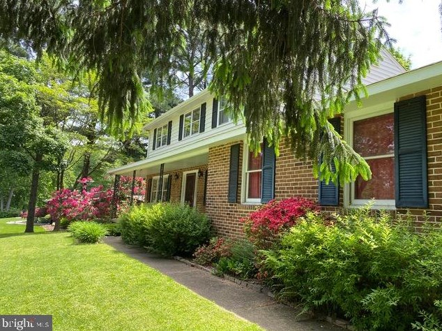 17 Flint Rd, Newark, DE 19711-2311