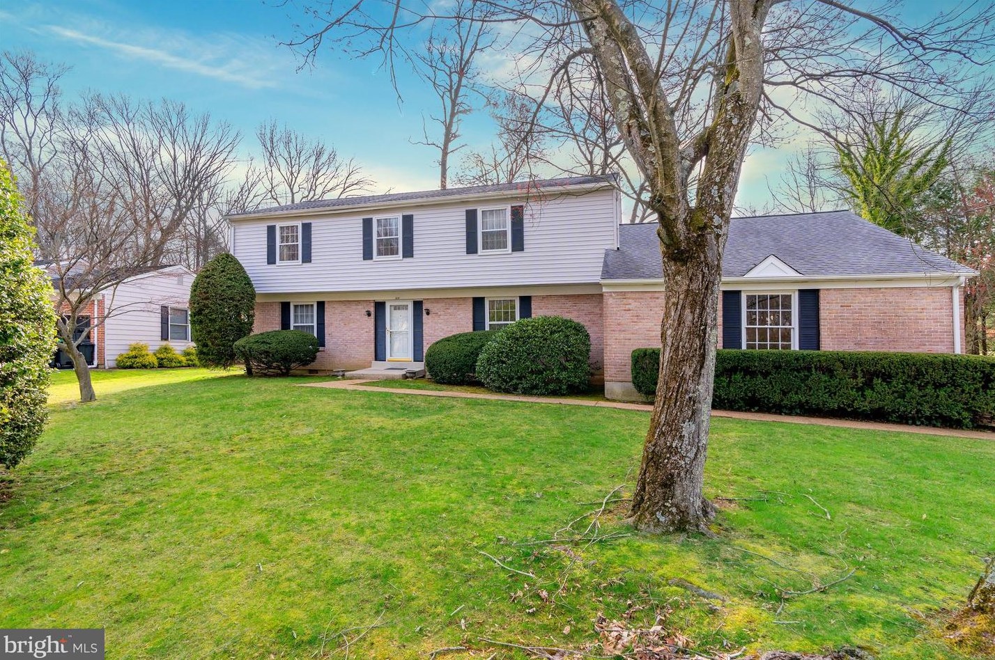 218 Stone Crop Rd, Wilmington, DE 19810