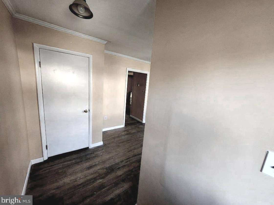 10 Margit Ln, Wilmington, DE 19810-2048