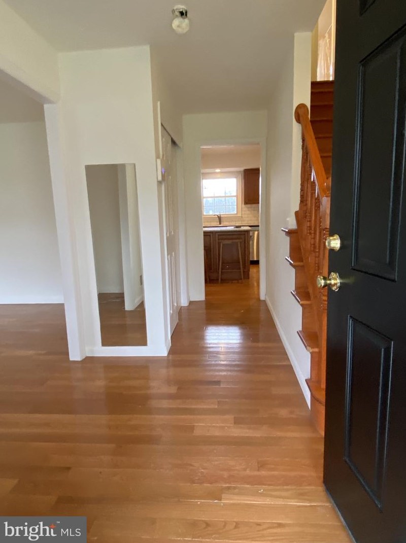 384 Briar Ln, Newark, DE 19711