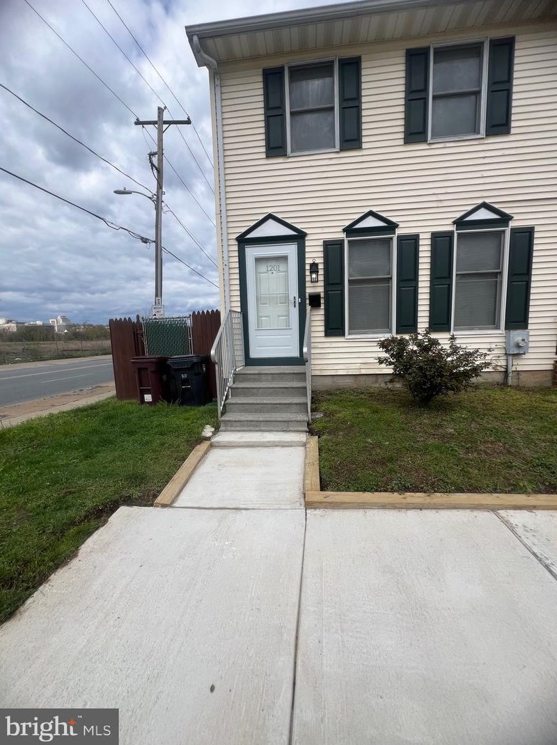 1201 Apple St, Wilmington, DE 19801