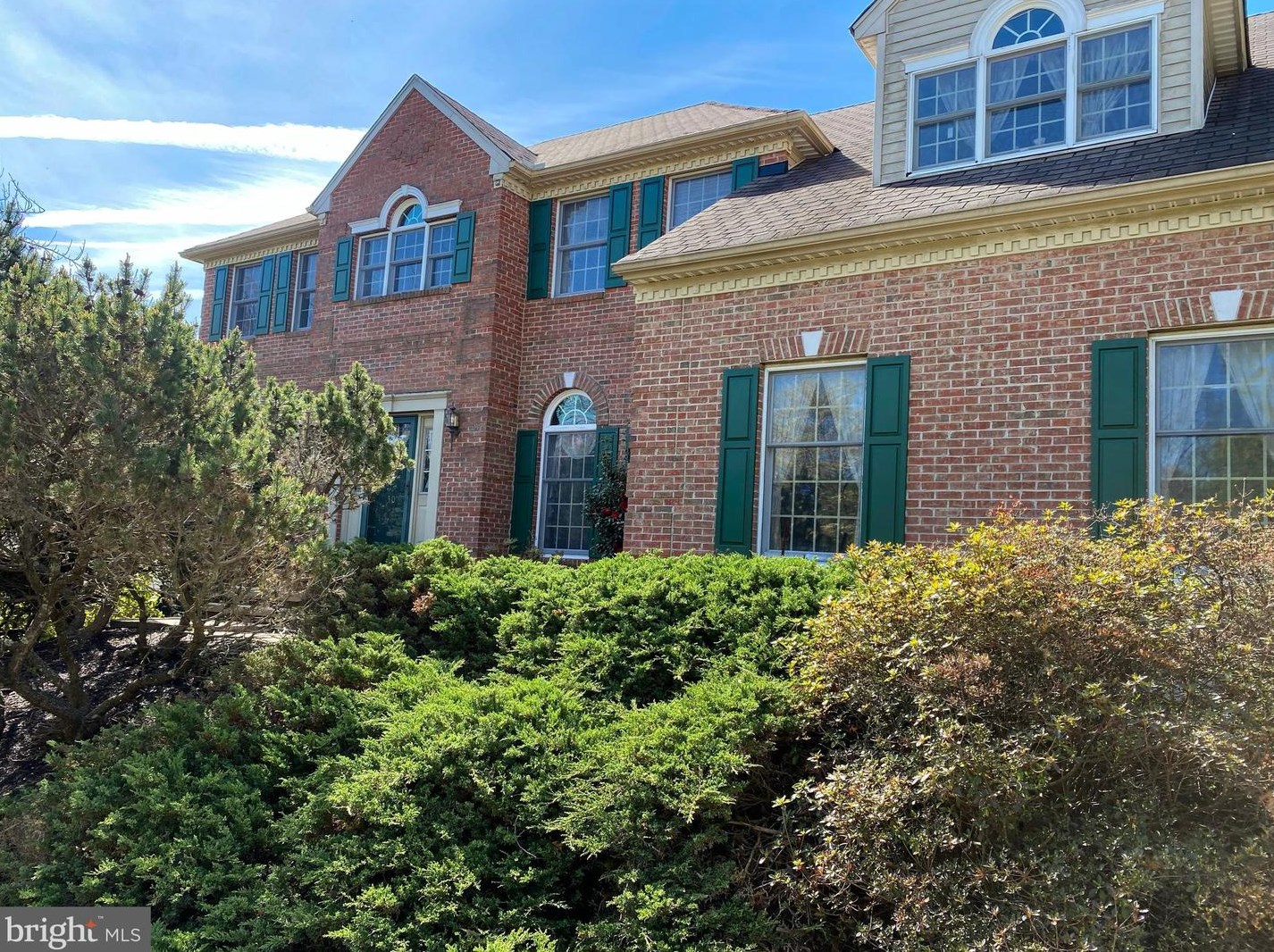 30 Hidden Valley Dr, Newark, DE 19711-7465