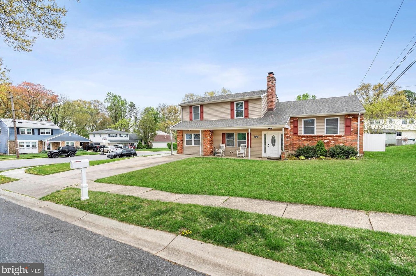 2700 Pickering Rd, Wilmington, DE 19808-3637