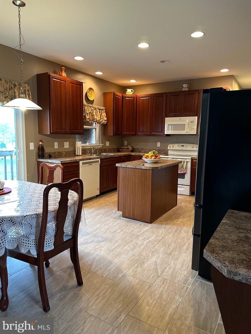 735 Tracy Cir, Blackbird, DE 19734