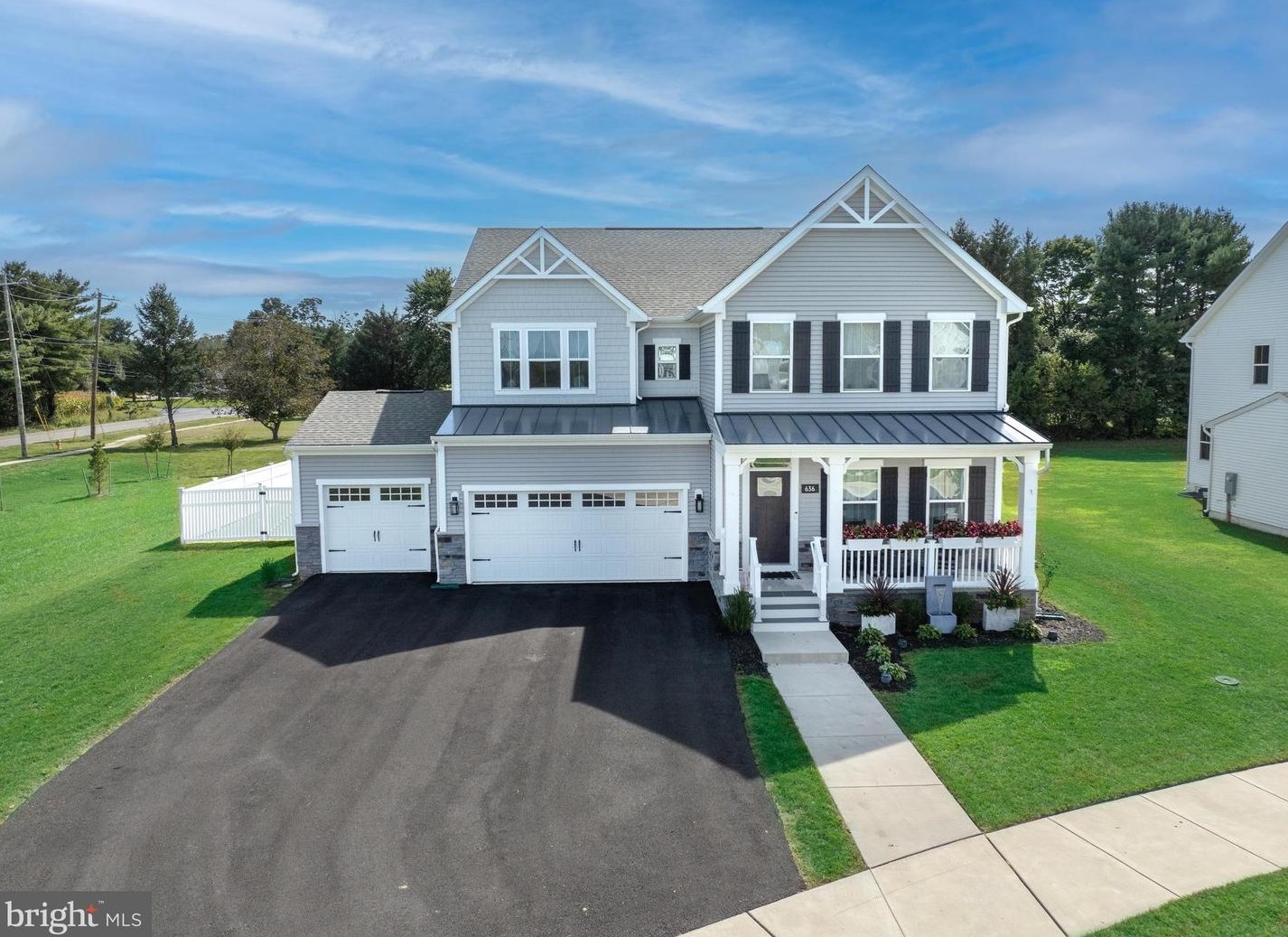 636 Spring Hollow Dr, Middletown, DE 19709