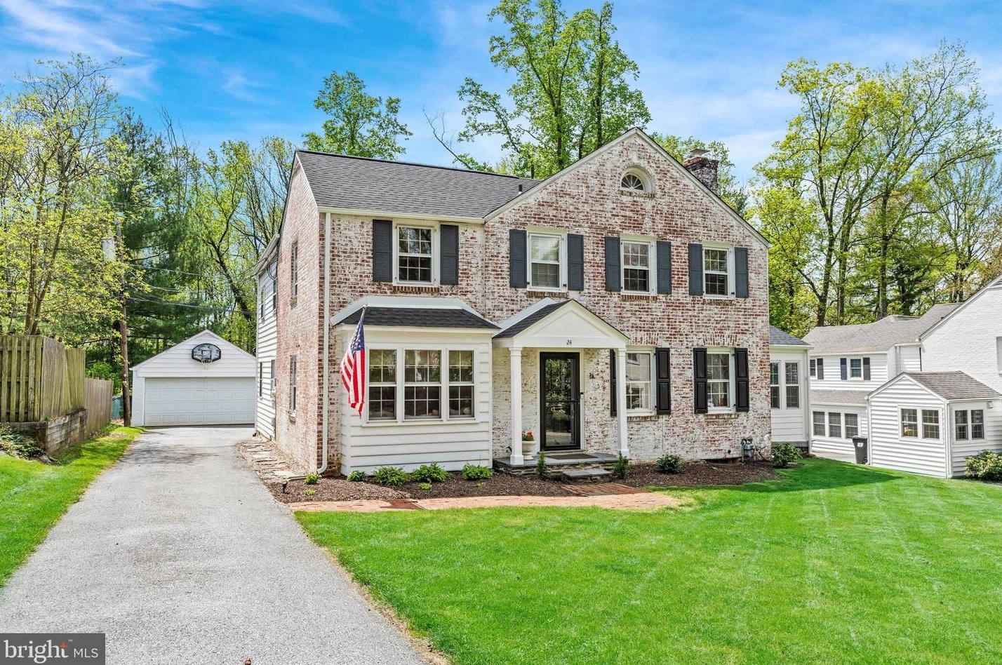 24 Vining Ln, Wilmington, DE 19807-3128
