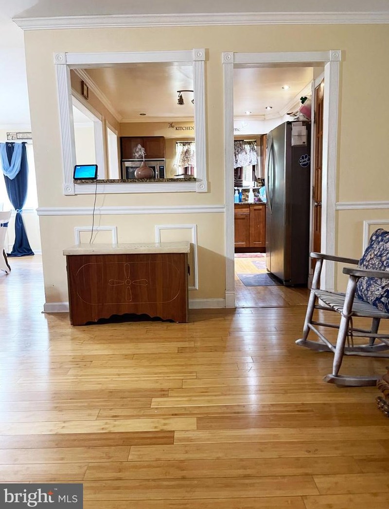 1 Broadleaf Dr, Newark DE 19702-3509 exterior