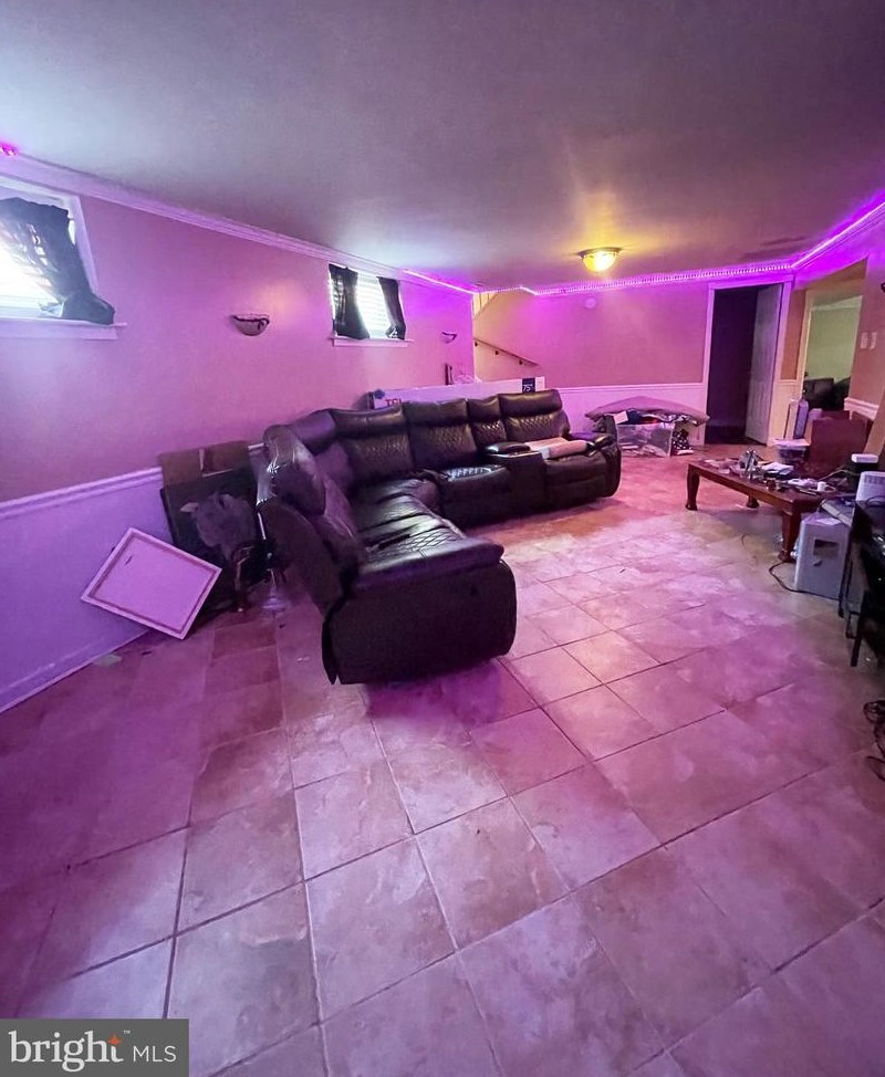 1 Broadleaf Dr, Newark DE 19702-3509 exterior