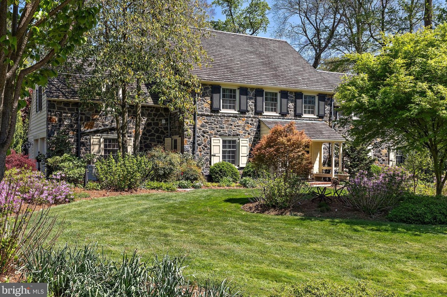 900 Overbrook Rd, Wilmington, DE 19807