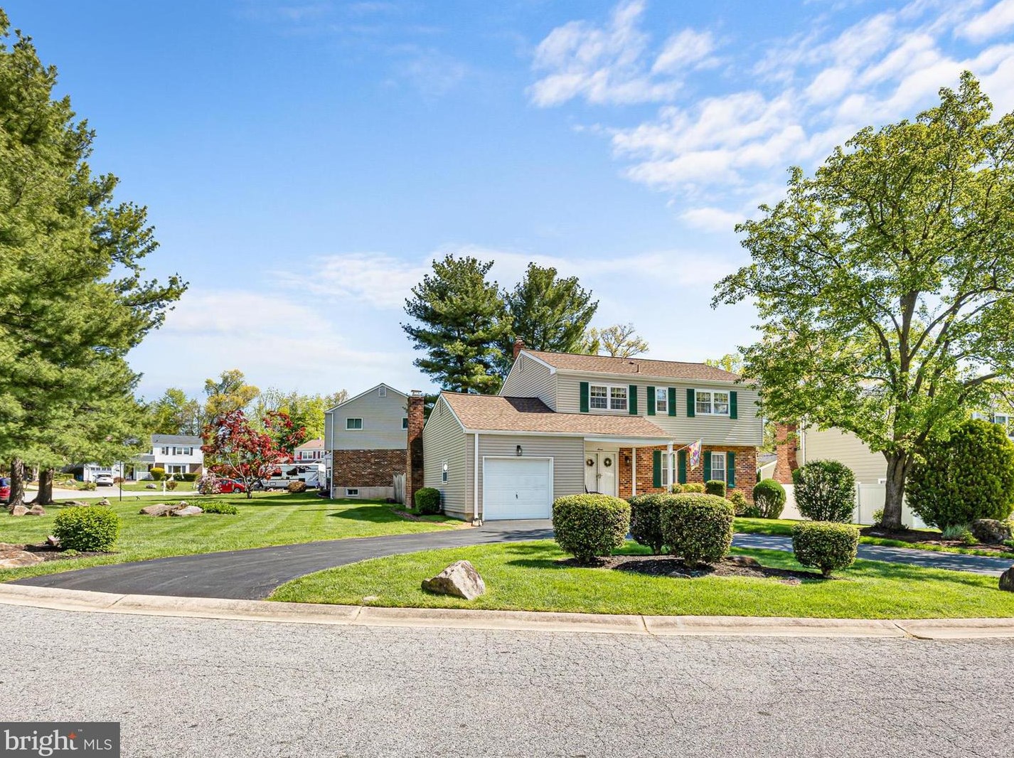 7 Westbrite Ct, Wilmington, DE 19810-1056