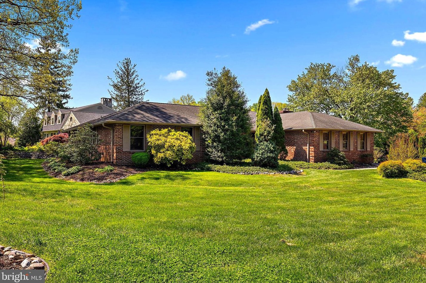 100 Montchan Dr, Wilmington, DE 19807-2126