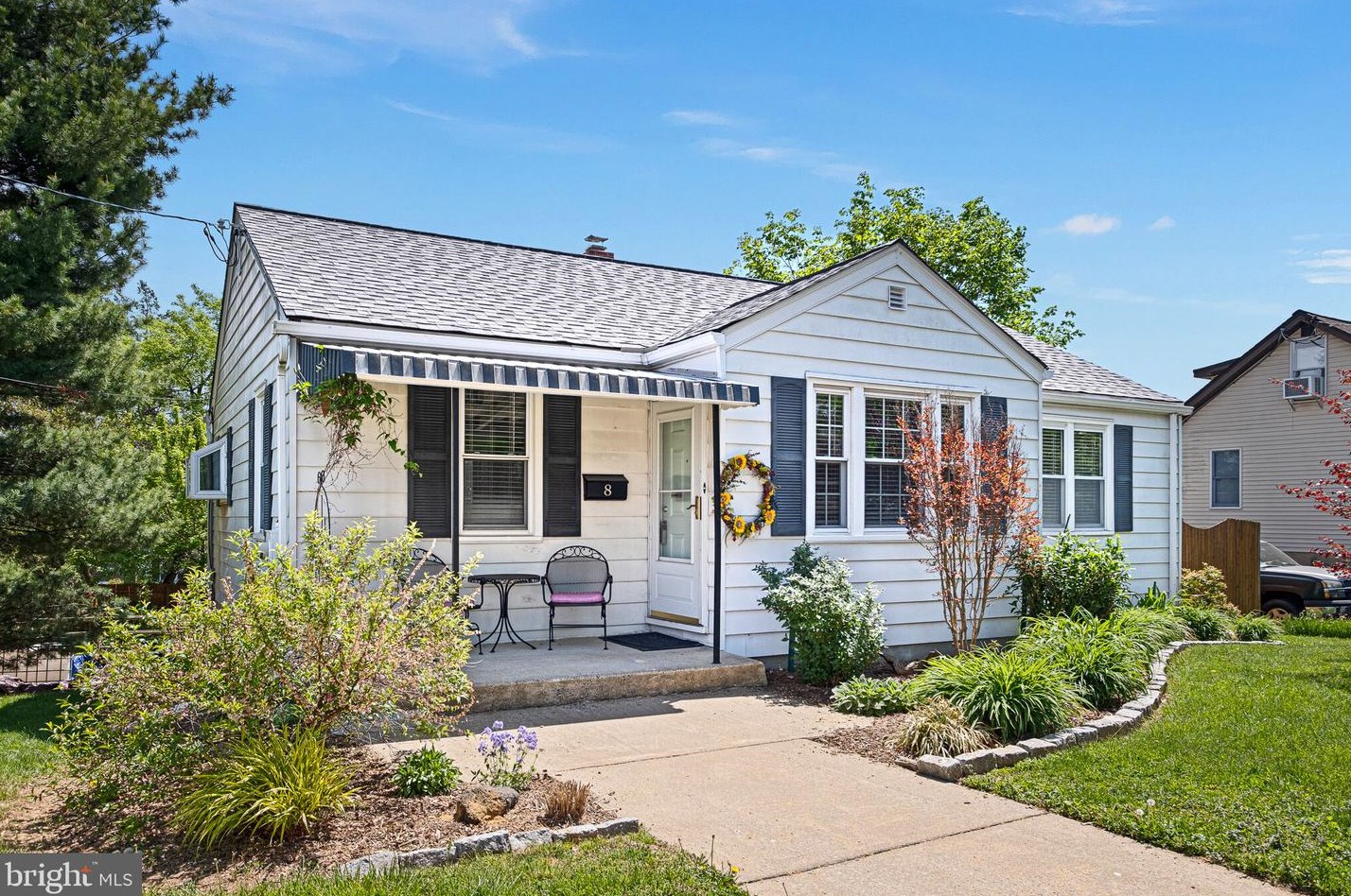 8 Roosevelt Ave, Wilmington, DE 19804