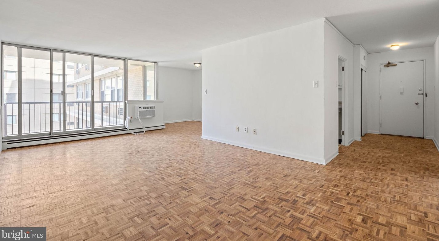 1301 N Harrison St #901, Wilmington, DE 19806
