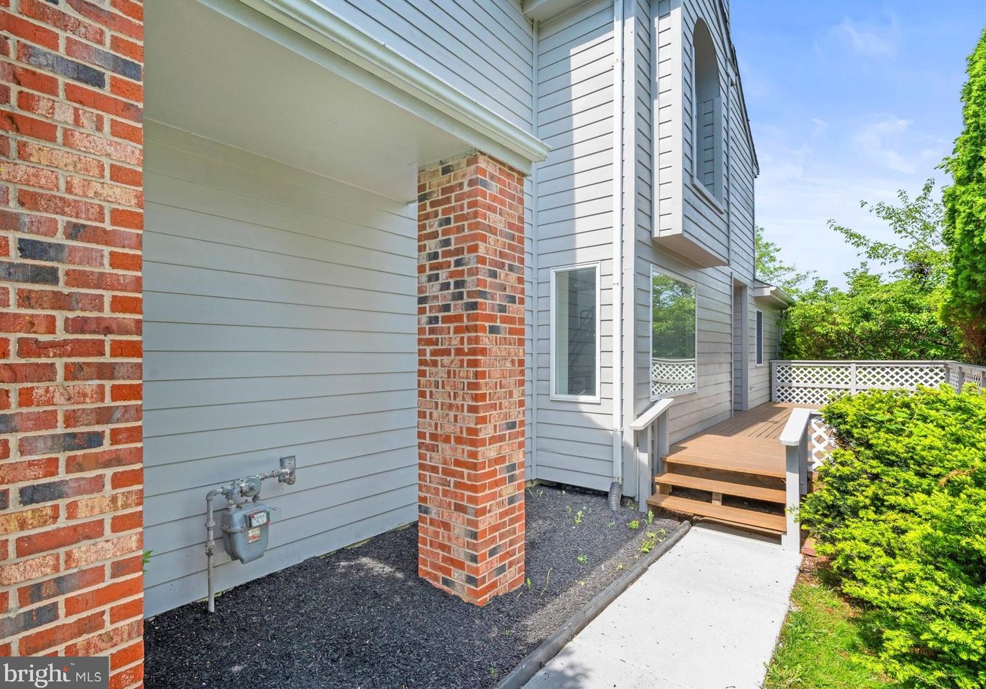 607 Brill Ct, Newark, DE 19711-3448