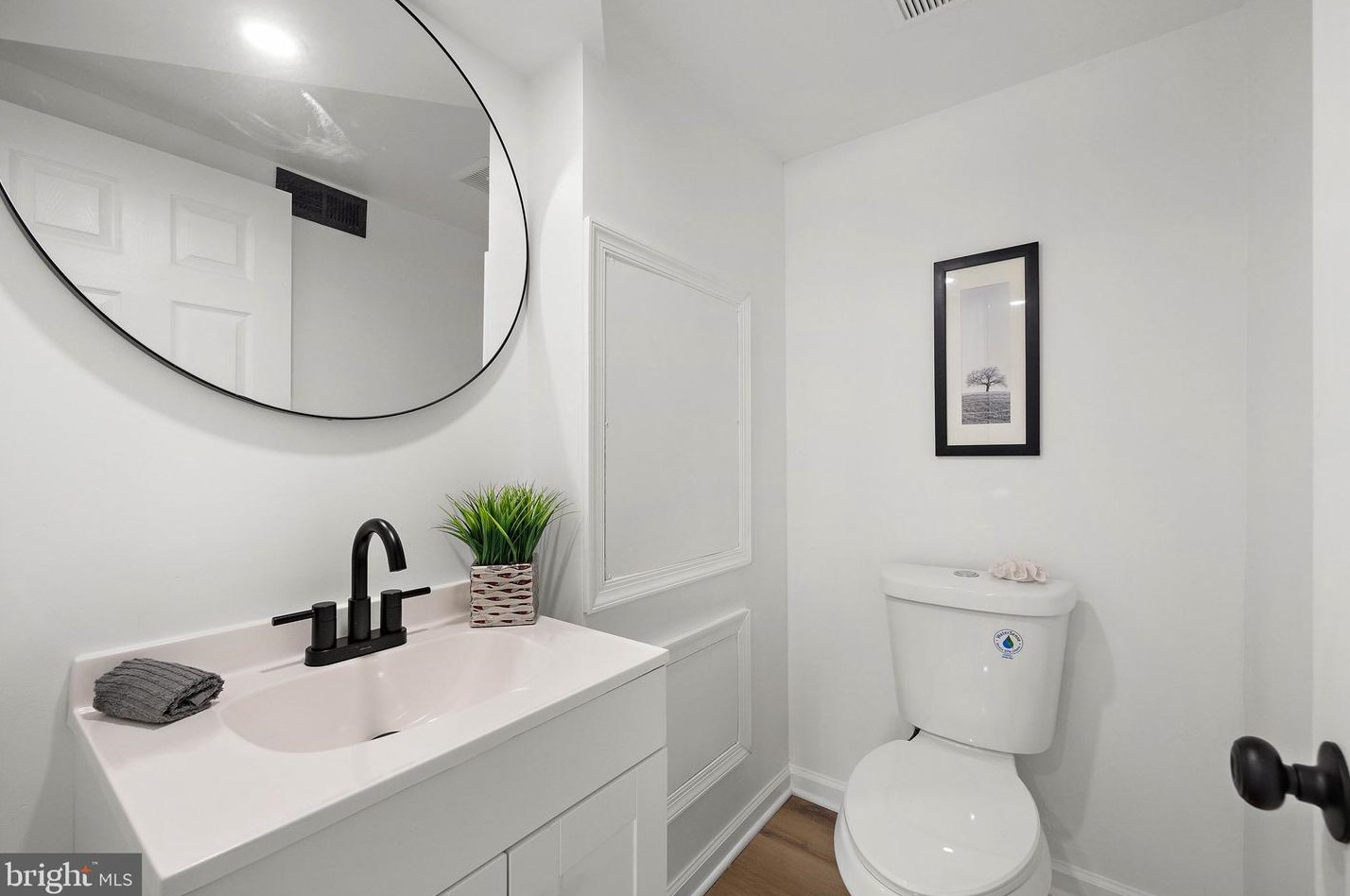 25 Matthews Rd, Newark DE  19713-2554 exterior