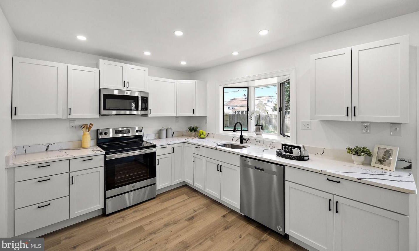 25 Matthews Rd, Newark DE  19713-2554 exterior