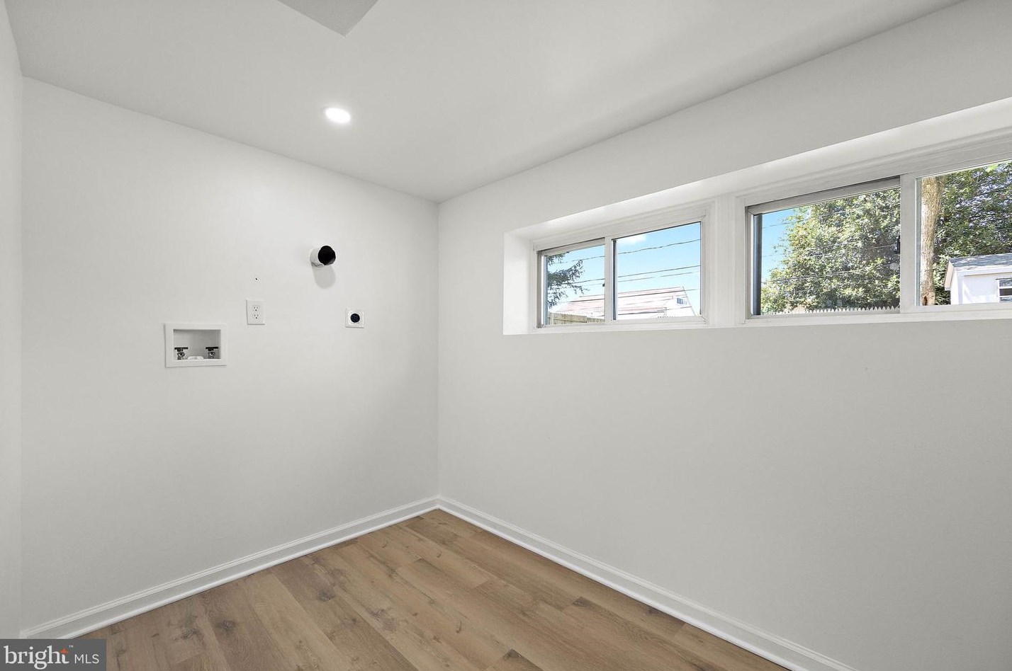 25 Matthews Rd, Newark DE  19713-2554 exterior