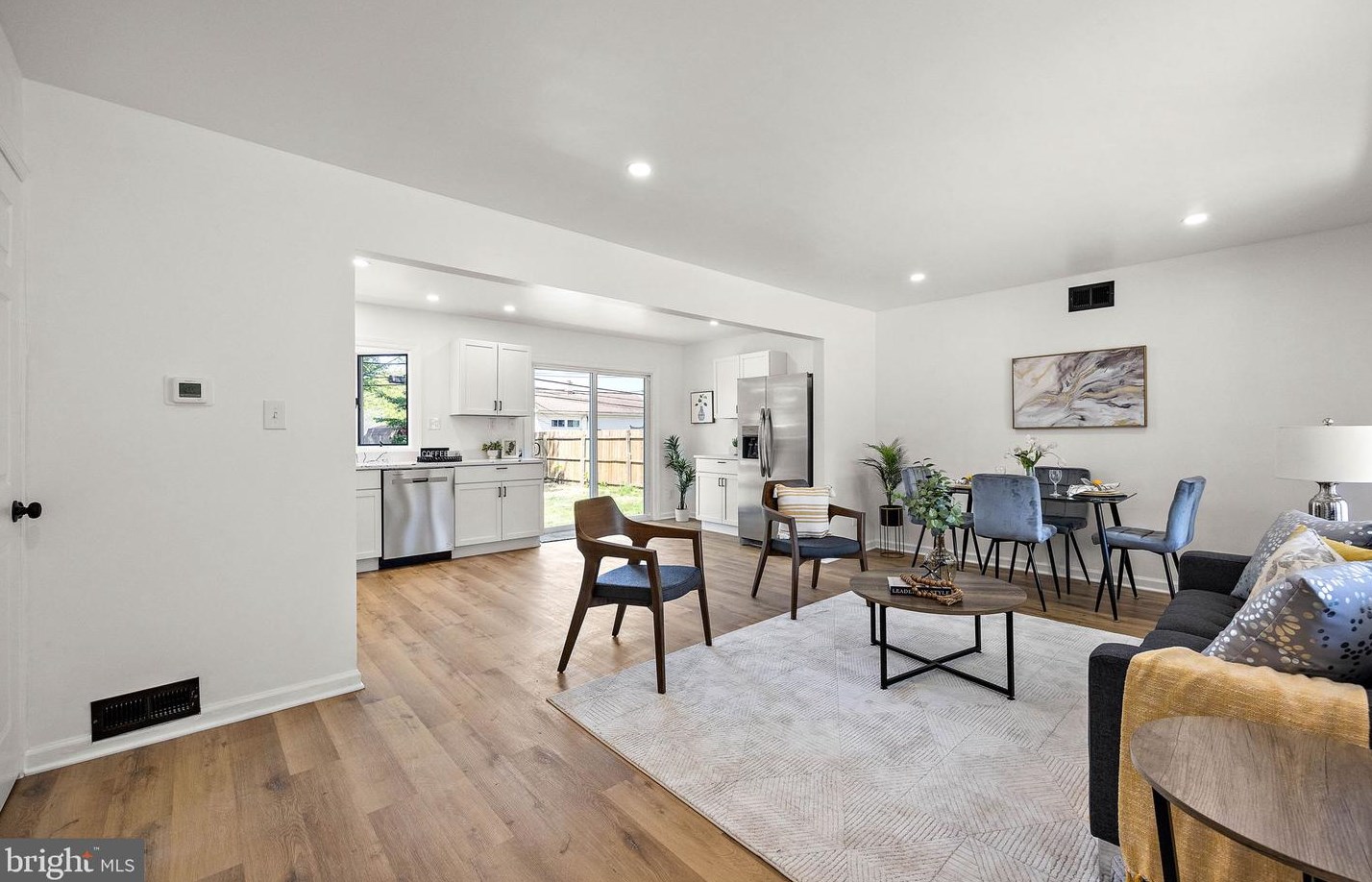 25 Matthews Rd, Newark DE  19713-2554 exterior