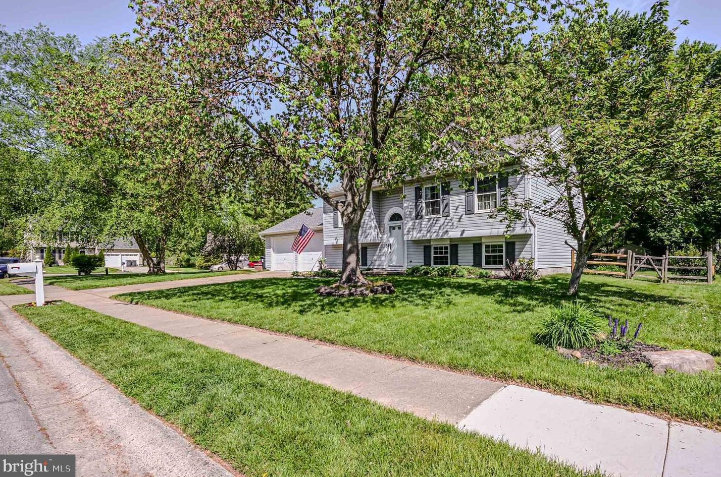 477 Granger Dr, Bear, DE 19701