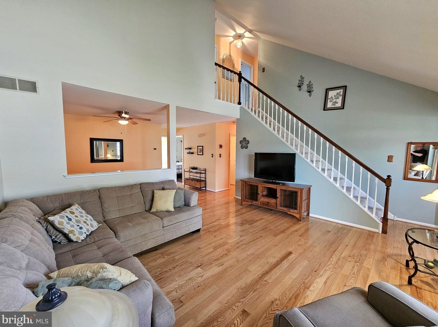 7 Green Meadow Ct, Newark, DE 19711