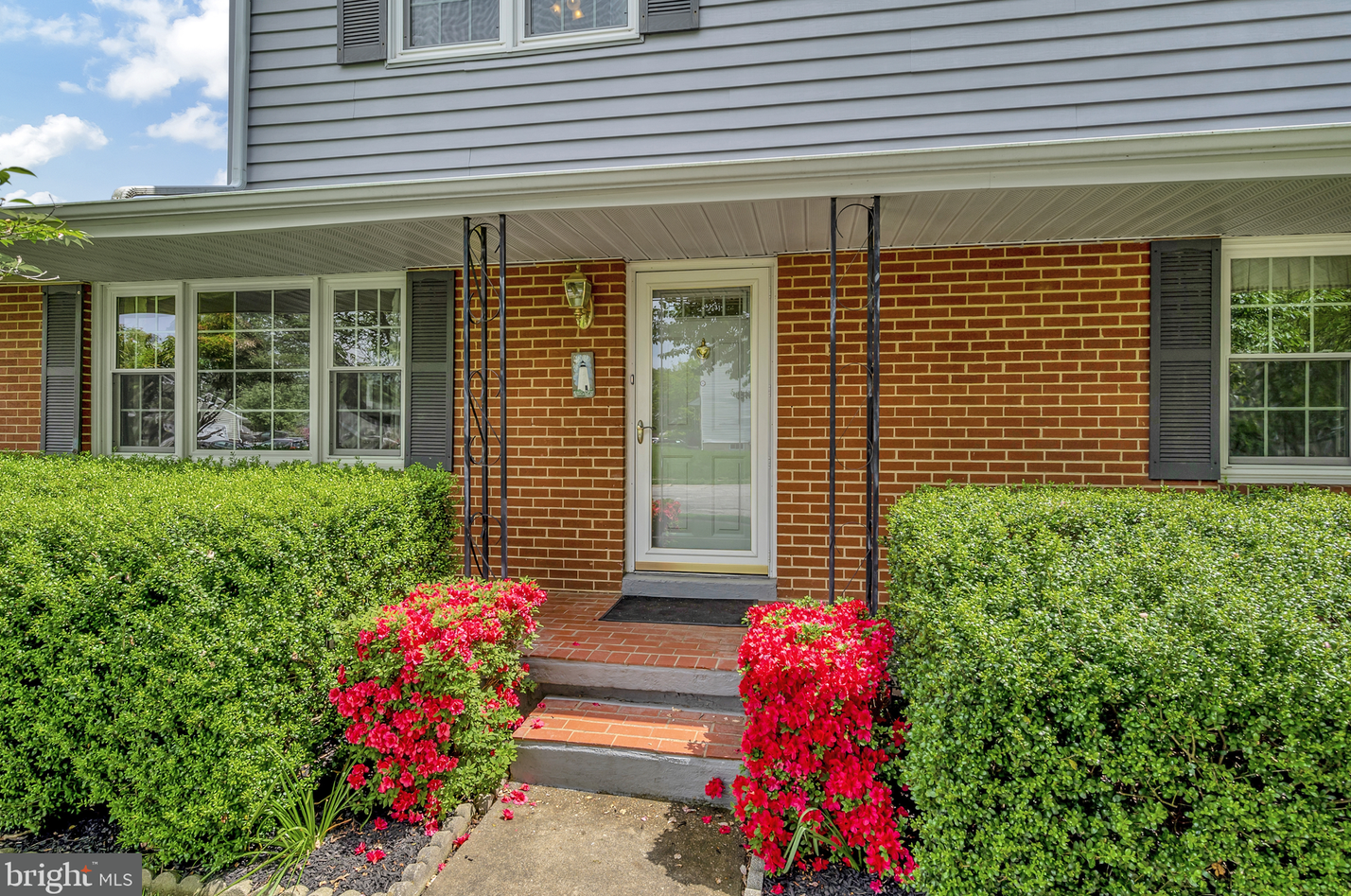 49 Cordele Rd, Newark, DE 19711-5613