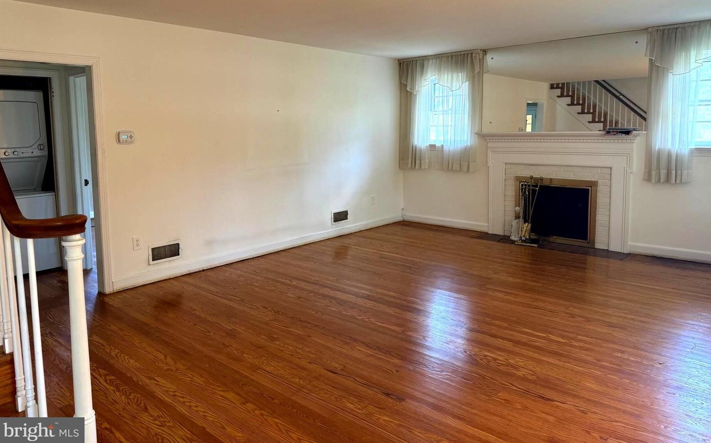 909 Liftwood Dr, Wilmington, DE 19803-4809